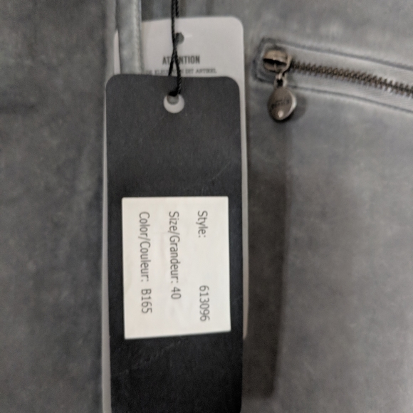 Women's Skirt - Picture 3 of 5